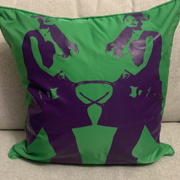 Coach Pillow Cases. Set of two. 17 x 17 inches. Pink/Blue and Purple/Green - Picture 8 of 16